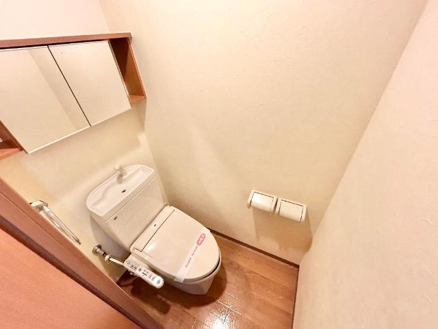 ベル・コート浜寺石津のトイレ|シャワー付トイレ