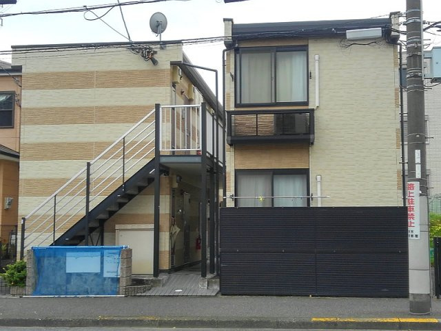 レオパレスサンイッコーの外観