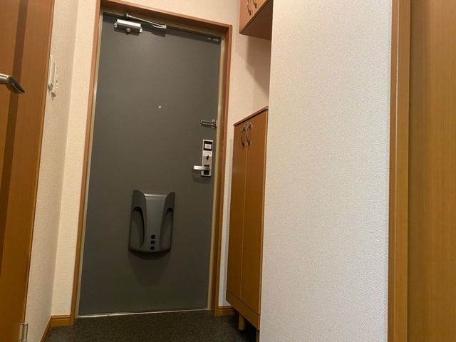 サンハイツ折坂の玄関