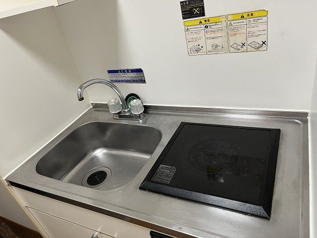 レオパレス中井町２のキッチン