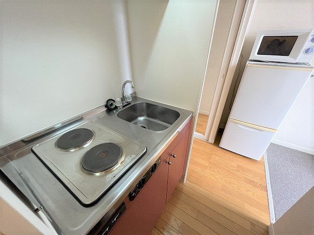 レオパレス中井町５のキッチン