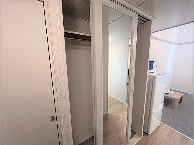 レオパレス中井町５の内装