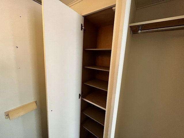 レオパレス中井町５の内装