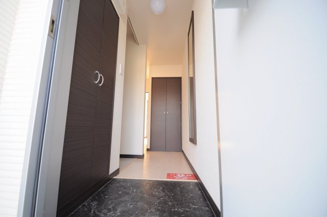 レオネクストカルミアオクイの玄関