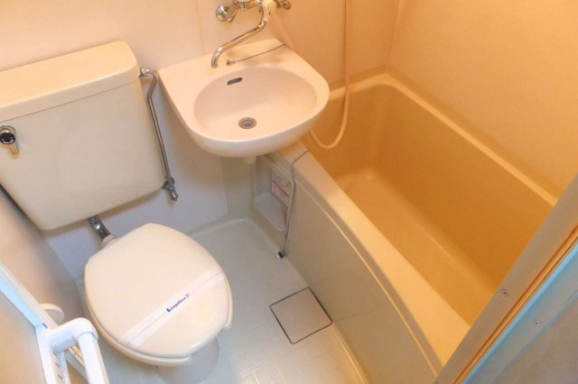 レオパレスＷＡＶＥの浴室|ユニット