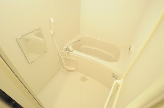 レオパレスステイシャイニィ岡の浴室|人気の風呂・トイレ セパレート物件