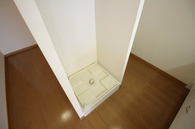 レオパレスステイシャイニィ岡のその他|便利な室内洗濯機置き場♪