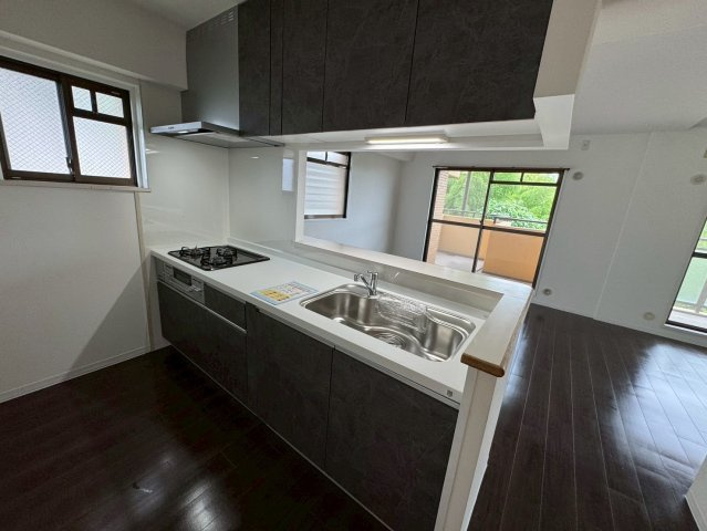 ロイヤルヒルズ待兼山のキッチン