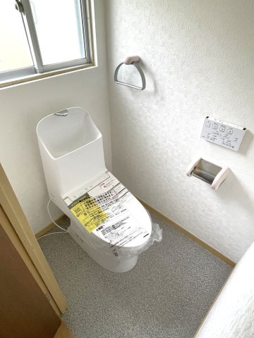 広々敷地の永田戸建のトイレ|1階トイレ　新品交換