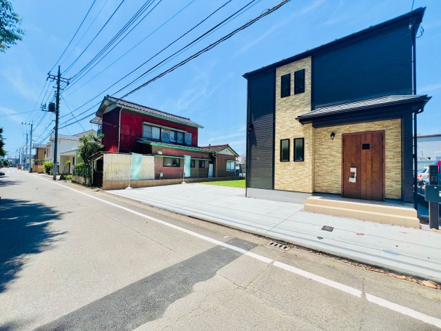 前橋市南町の前面道路含む現地写真|暮らしやすい住環境◎
