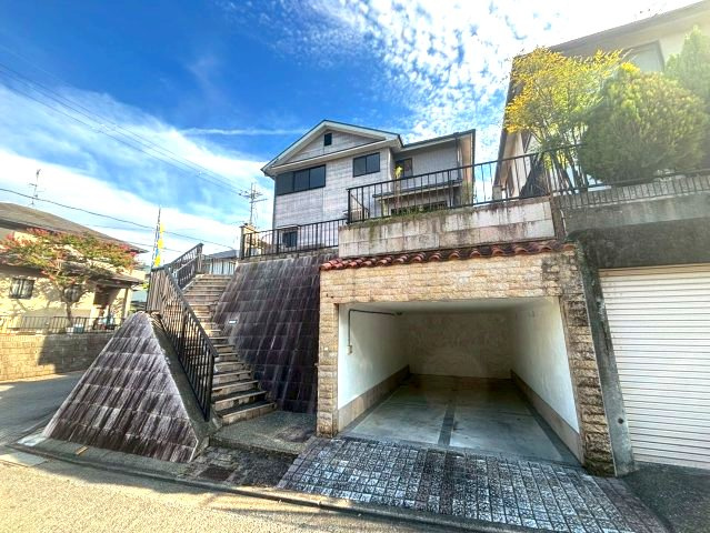 河南町さくら坂戸建の外観