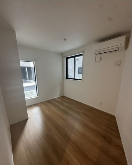 Kolet南鳩ヶ谷#13のその他|★１階６．６帖の画像・各室２面採光の居室です。★