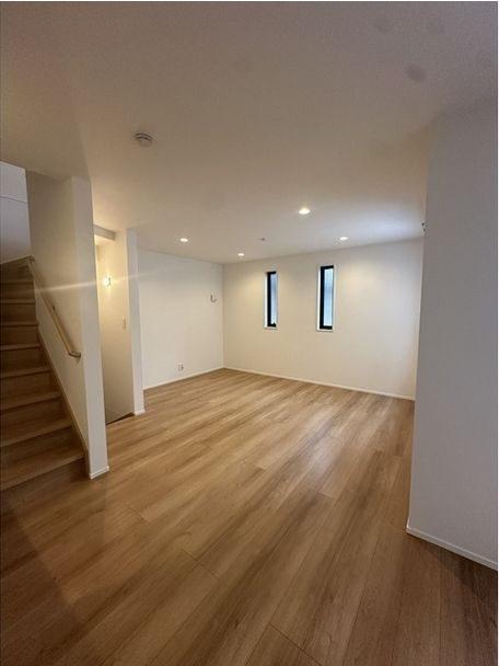 Kolet南鳩ヶ谷#13の居間・リビング|★１７．７帖のリビング・ダイニングです★