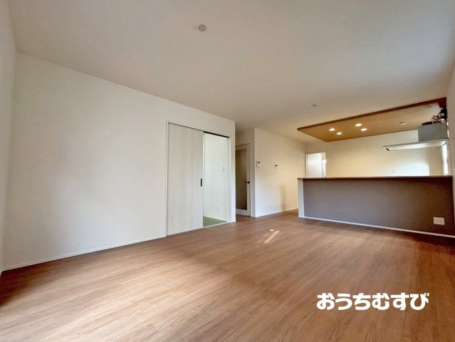 尾張旭市南新町中畑第1(全1棟)の居間・リビング