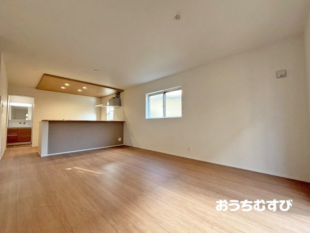 尾張旭市南新町中畑第1(全1棟)の居間・リビング