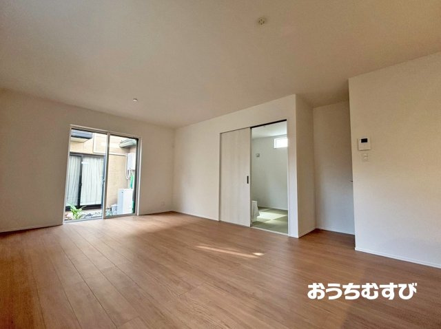 尾張旭市南新町中畑第1(全1棟)の居間・リビング