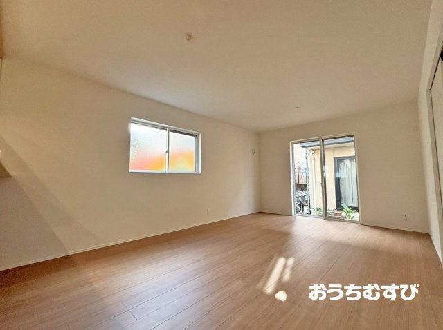 尾張旭市南新町中畑第1(全1棟)の居間・リビング