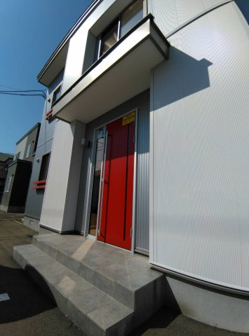 カストラムのエントランス