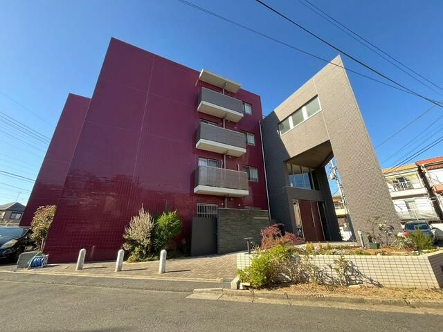 ＴＲＩＮＩＴＹ