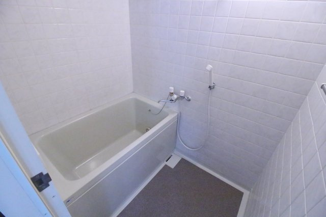 バードタウン7番館の浴室|※別号室の参考写真です。