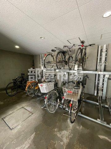 ライズングプレイス浅草四番館のその他共用部分|駐輪場