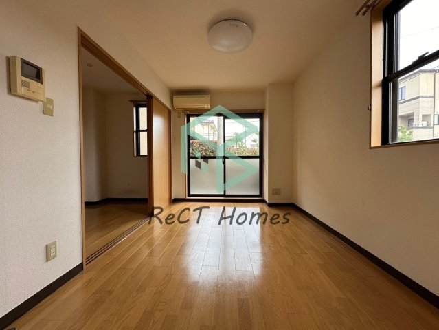 マジェスティ―コートの居間・リビング