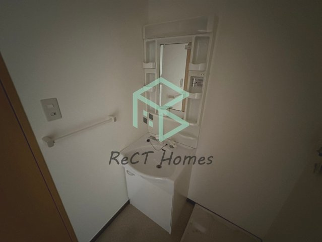 マジェスティ―コートの独立洗面台