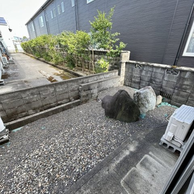 【庭】 | リバティハイツ