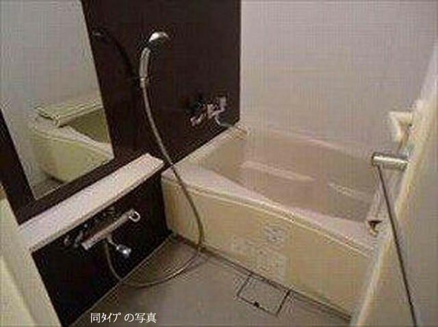 コンフォリア清澄白河トロワの浴室