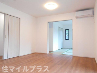 【居間・リビング】 | 白河市白坂愛宕山新築一戸建て1棟 | おしゃれな居間です