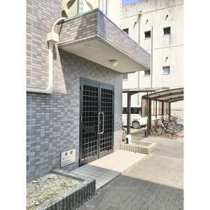 フォレスト本宮のエントランス|ゆとりのあるエントランスです