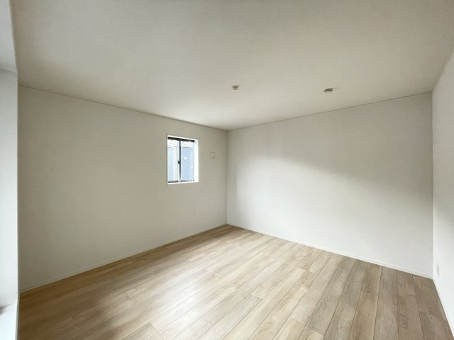 クレイドルガーデン八戸市江陽第8　2号棟の洋室