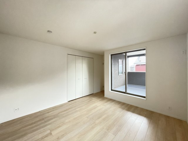 クレイドルガーデン八戸市江陽第8　2号棟の洋室