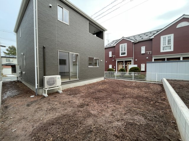 クレイドルガーデン八戸市江陽第8　2号棟の庭