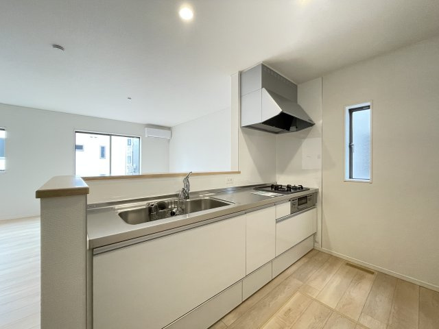 クレイドルガーデン八戸市江陽第8　2号棟のキッチン