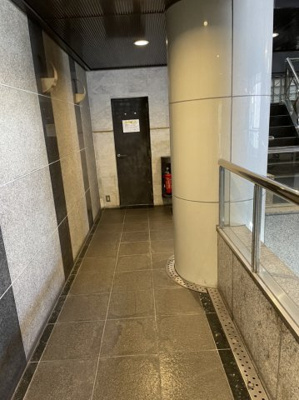 【エントランス】 | 第13シャルマンビル