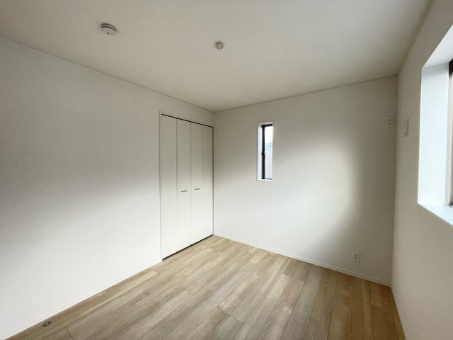 クレイドルガーデン八戸市江陽第8　3号棟の洋室