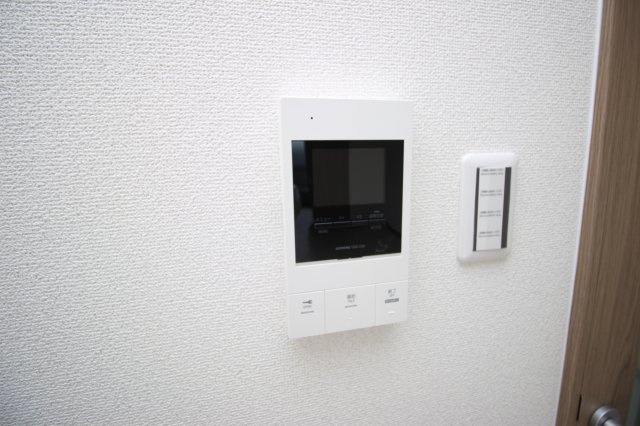 グラン・レガロ丹波橋のセキュリティ|TVモニター付インターホンです！