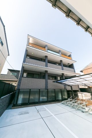 グラン・レガロ丹波橋の外観|築浅で奇麗な外観となっております！