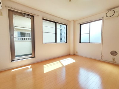 【居間・リビング】 | アトラスカーロ弐番館