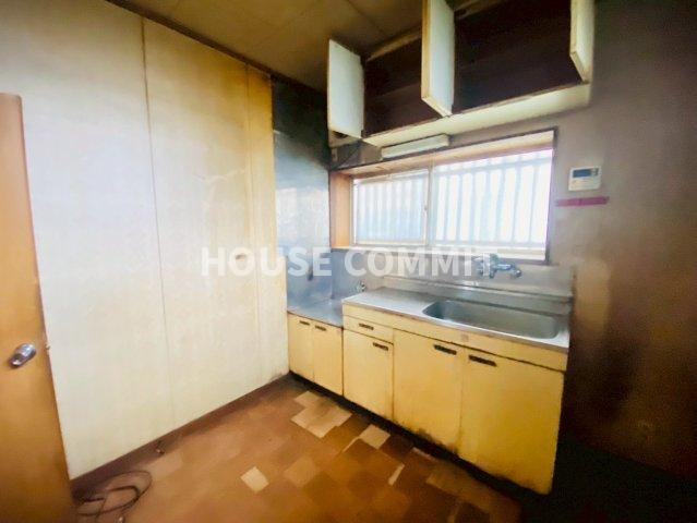 南平台　中古戸建のキッチン