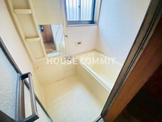 南平台　中古戸建の浴室