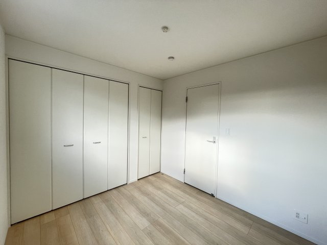 クレイドルガーデン八戸市江陽第8　4号棟の洋室