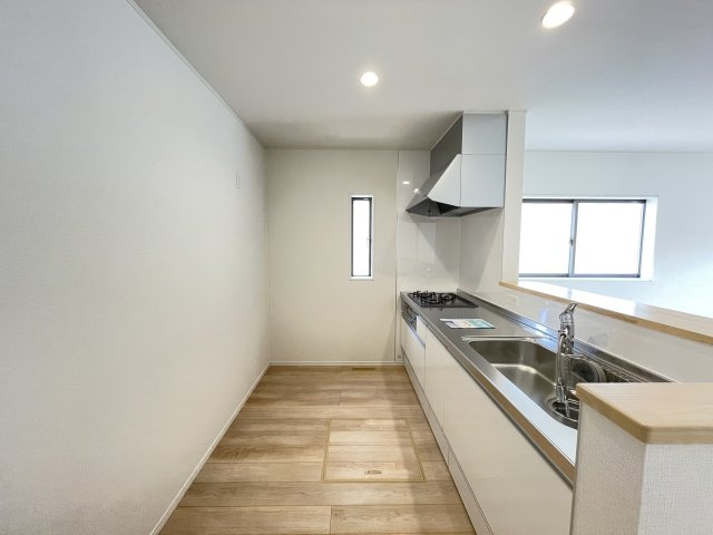 クレイドルガーデン八戸市江陽第8　4号棟のキッチン