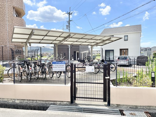 ライラ交野の駐輪場