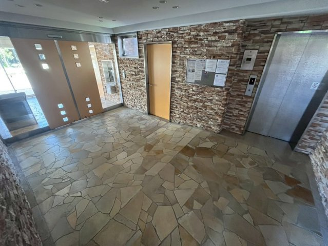 ライラ交野のエントランス|清潔なエントランスです