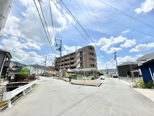 ライラ交野の外観|建物外観を気になさる方へ、見た目の良い物件です