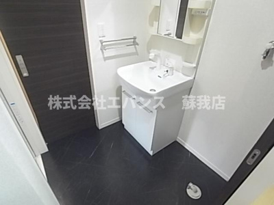  | シャルム中央