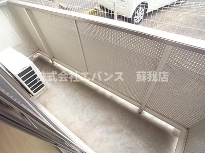 【バルコニー】 | シャルム中央 | バルコニー付きです