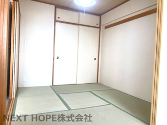 【和室】 | ディオ・フェルティ伊丹昆陽 | 和室4.5帖です♪天袋付きの押入れも有り、たくさんの収納ができます！！